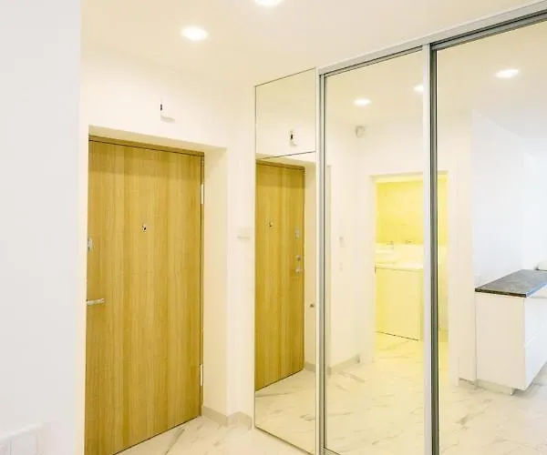 Mieterlux White Apartman *