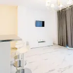 Mieterlux White Апартаменты *